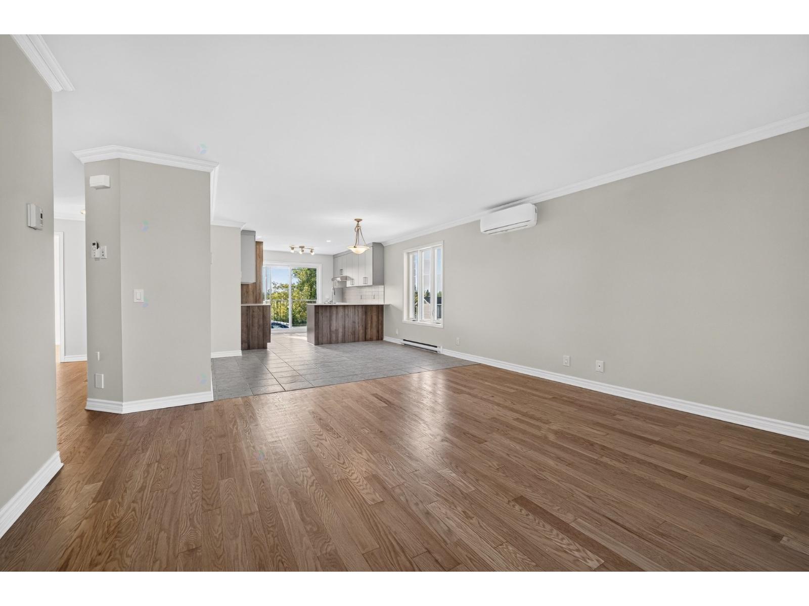 102 Rue Boisjoli Saint-Constant Quebec Canada J5A0A5 3