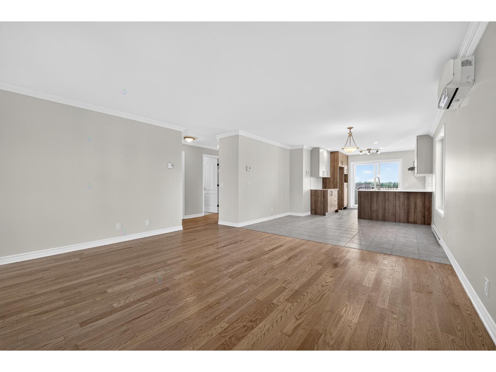 102 Rue Boisjoli Saint-Constant Quebec Canada J5A0A5 5