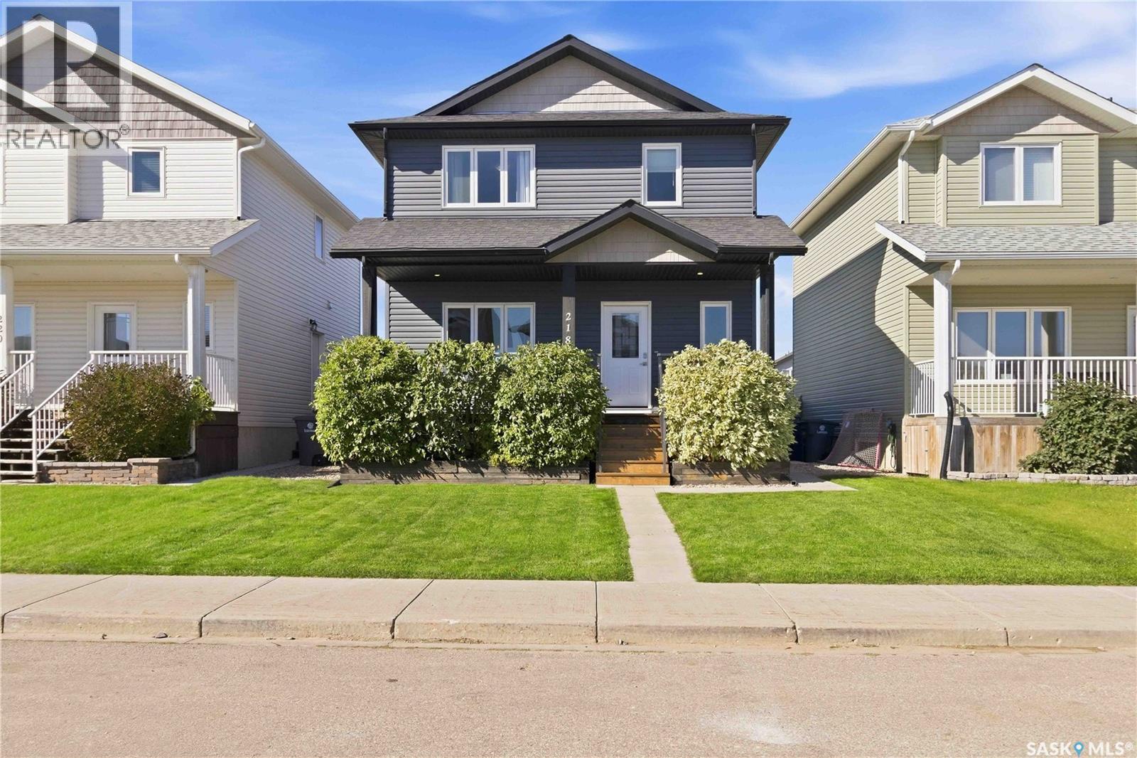 218 Martens Lane, Warman, Saskatchewan  S0K 4S3 - Photo 4 - SK049313