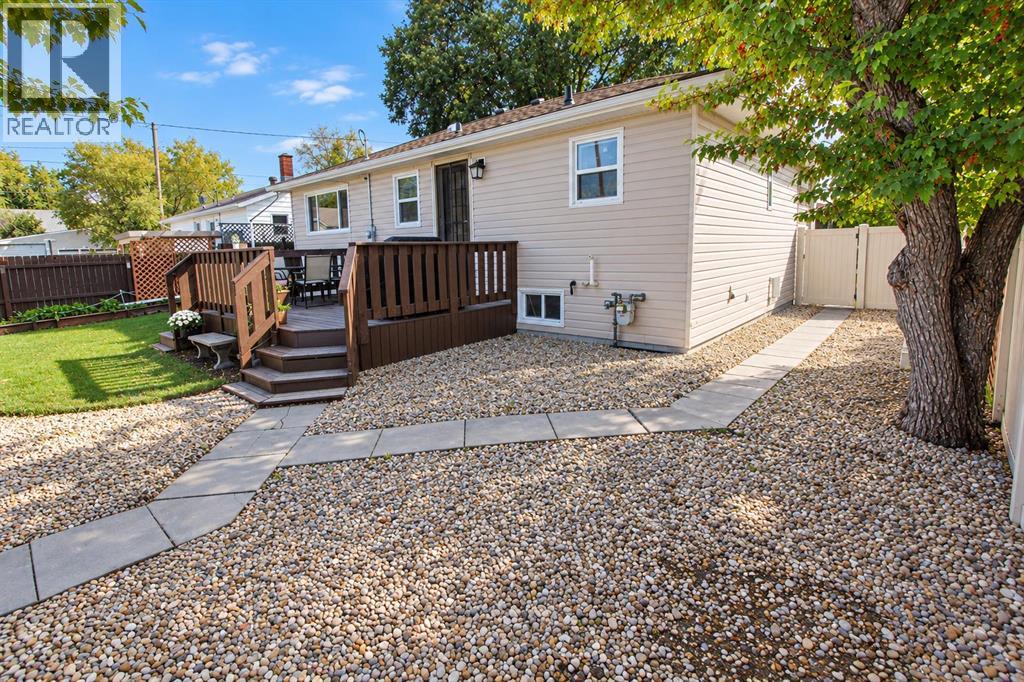 4118 36 Street photo 36