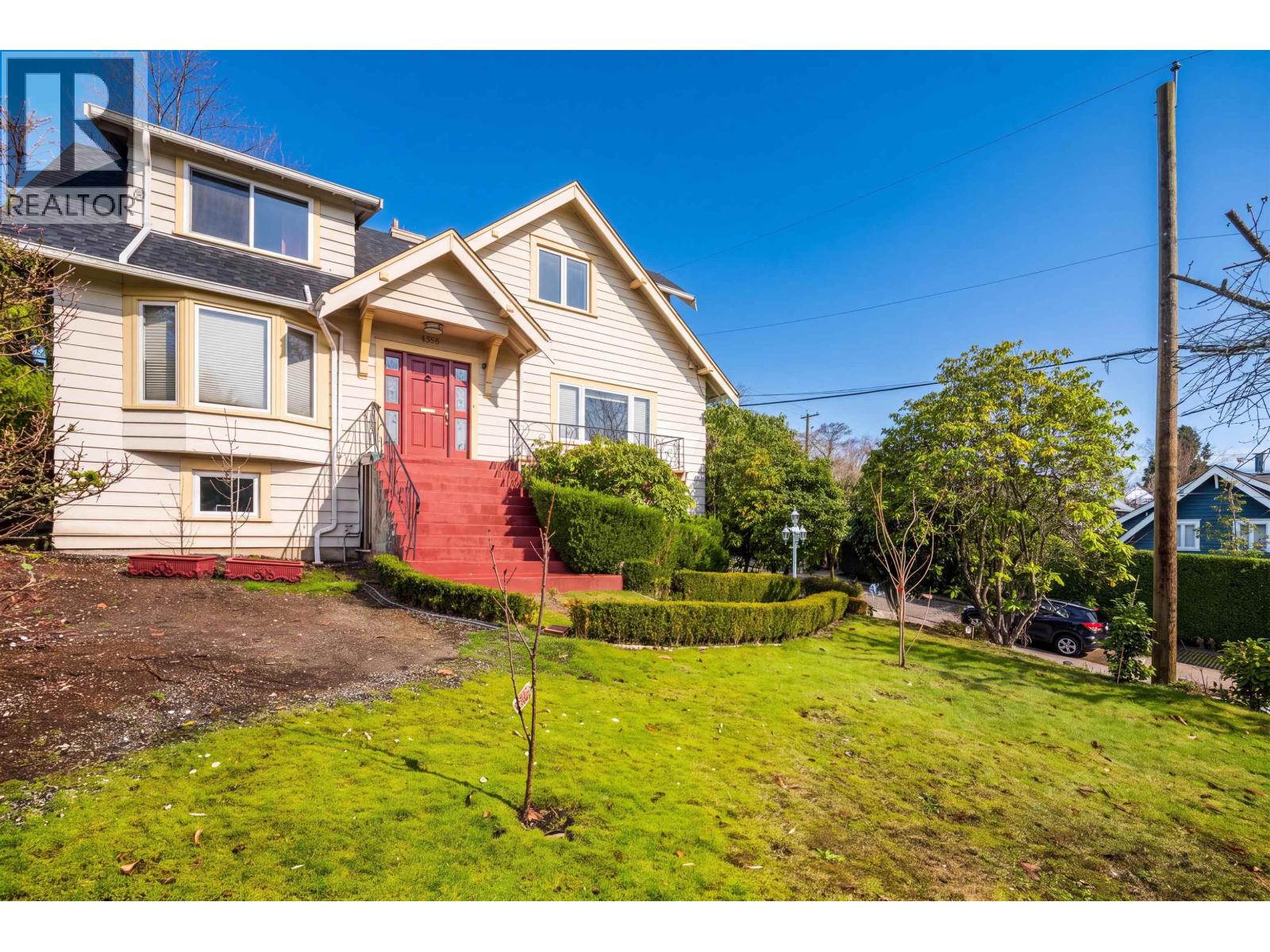 4396 LOCARNO CRESCENT photo 18