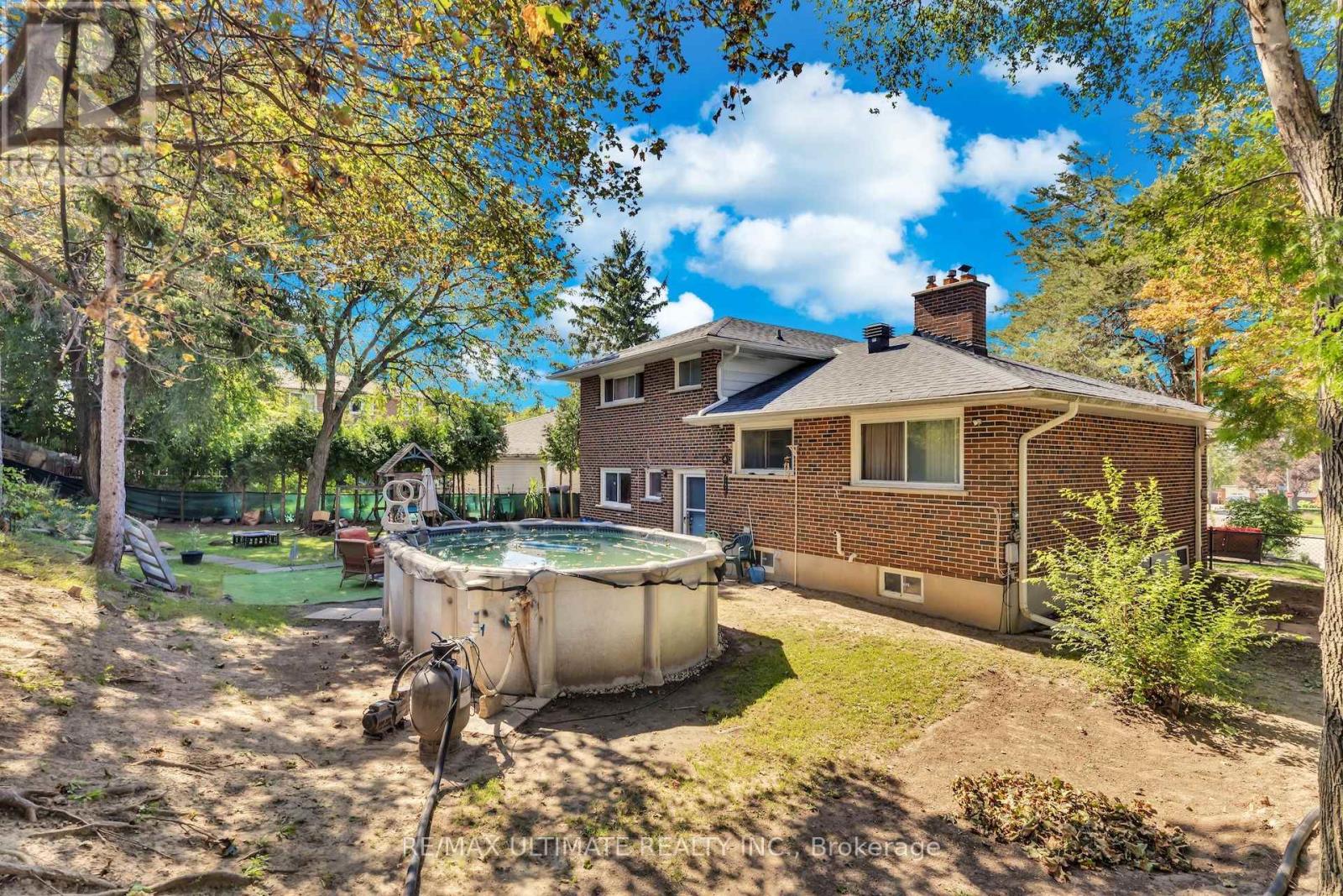 12 Petal Court, Toronto, Ontario  M4A 1V8 - Photo 39 - C13821676