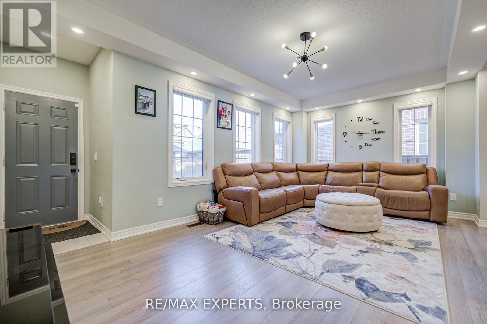 32 Walter Proctor Road, East Gwillimbury, Ontario  L9N 0P1 - Photo 20 - N13821660