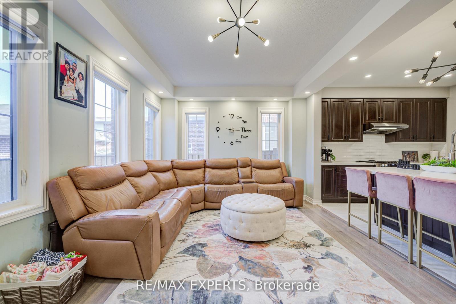 32 Walter Proctor Road, East Gwillimbury, Ontario  L9N 0P1 - Photo 21 - N13821660
