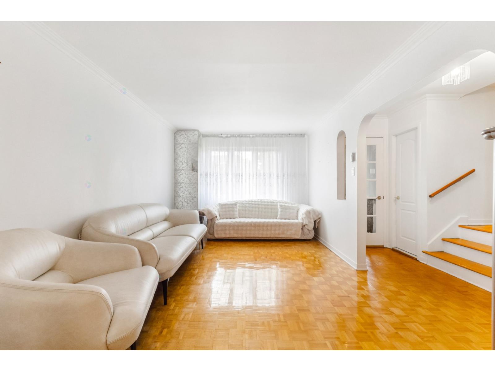 6610 Rue Pinard Brossard Quebec Canada J4W2Y7 4