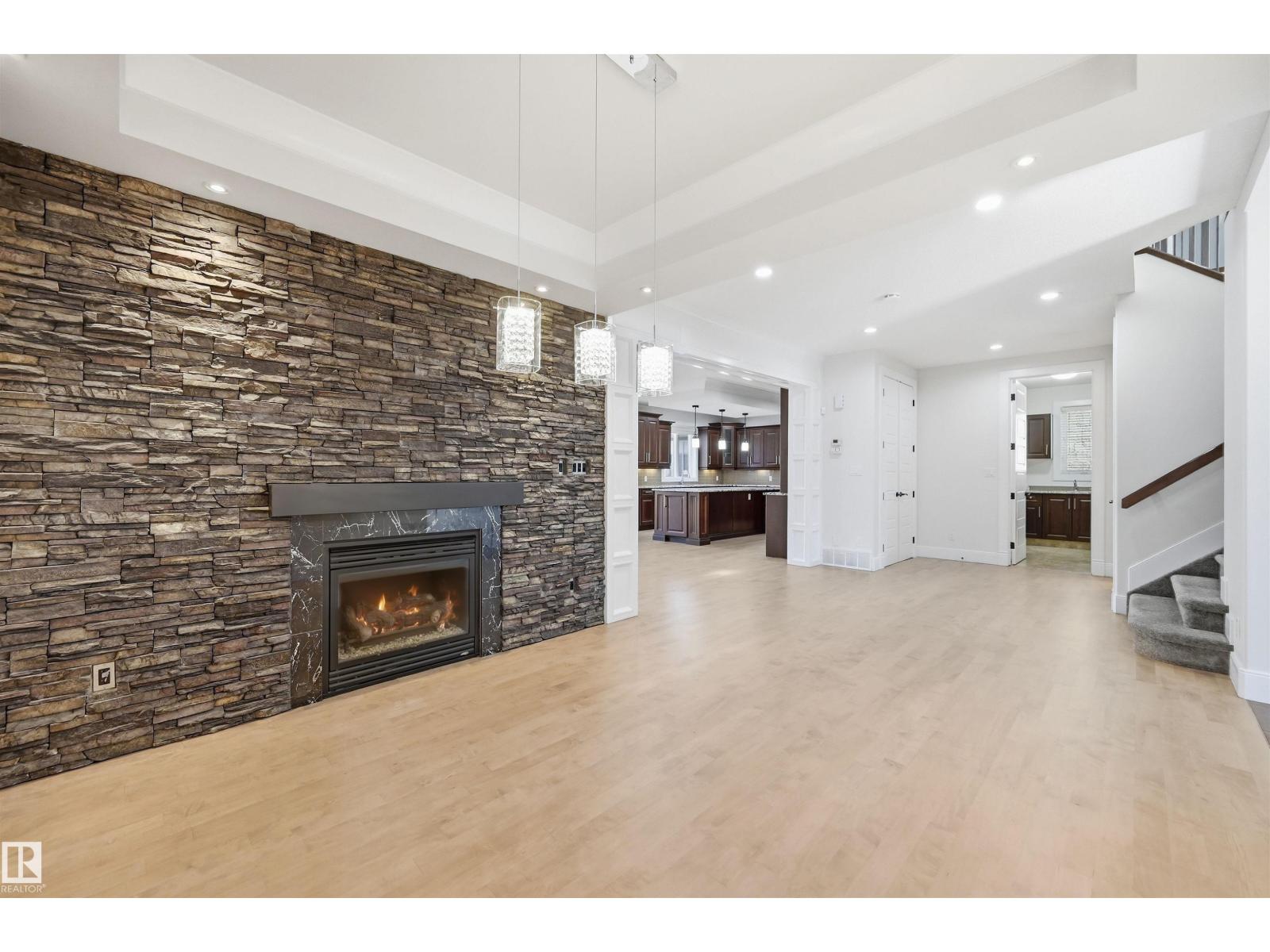 5216 Mullen Ct Nw, Edmonton, Alberta  T6R 0R2 - Photo 8 - E4499268
