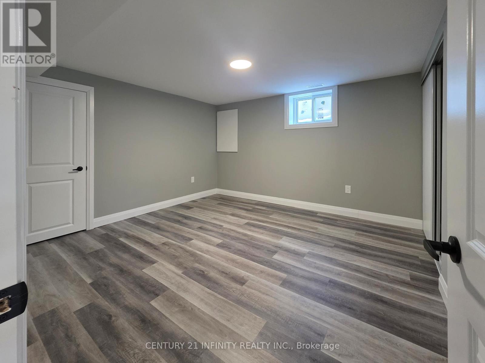 2 - 109 Purdy Crescent, Hamilton, Ontario  L9A 3B5 - Photo 8 - X13821736