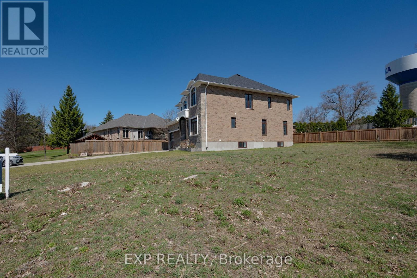 187 Queen Street, Middlesex Centre, Ontario  N0L 1R0 - Photo 6 - X13821714