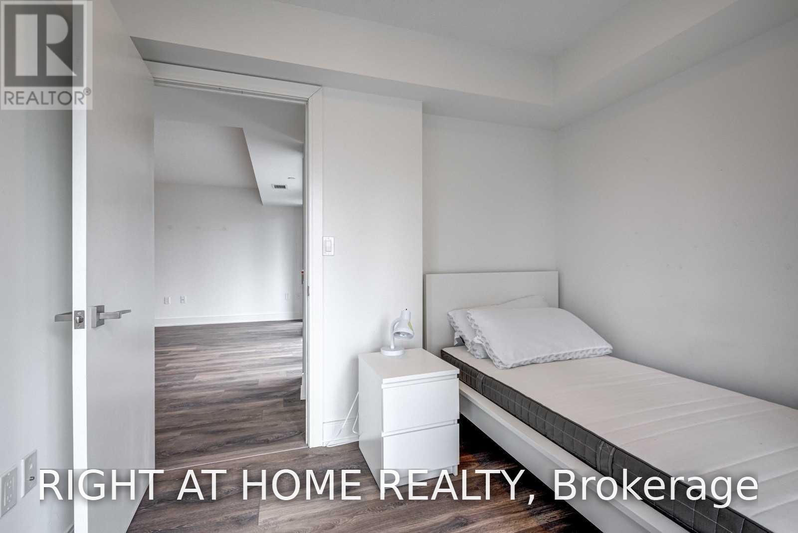 1402 - 89 Mcgill Street, Toronto, Ontario  M5B 1H5 - Photo 14 - C13821742