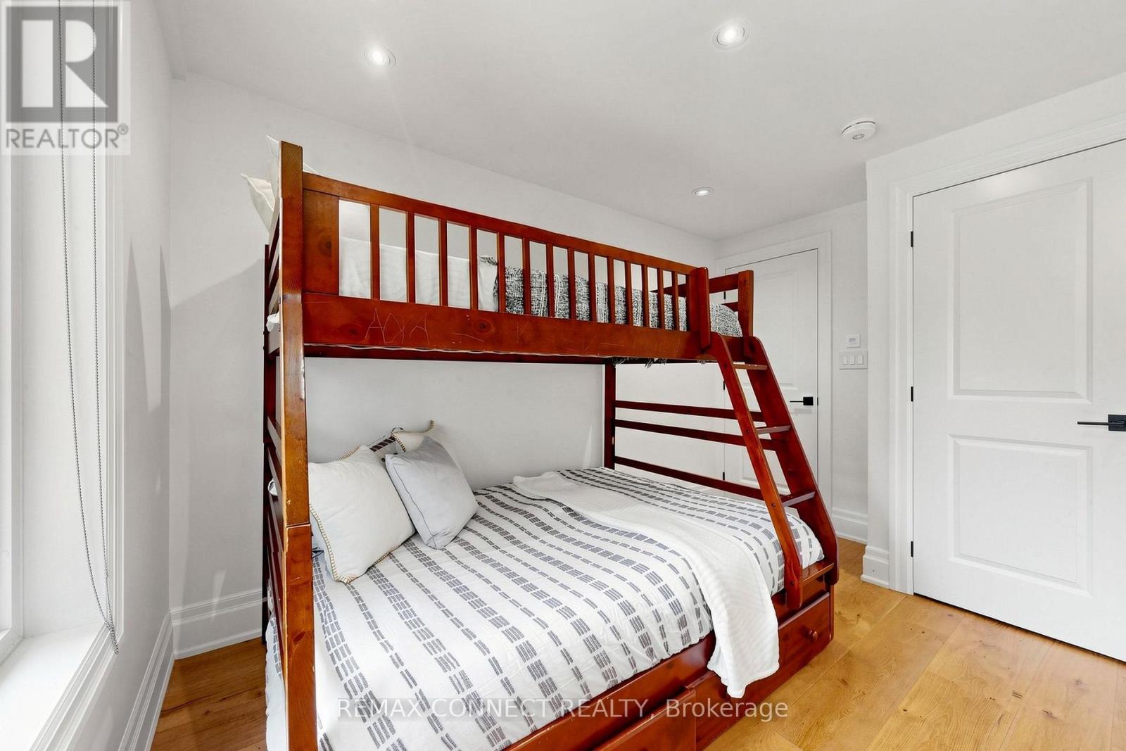 10 Catalina Drive, Toronto, Ontario  M1M 1K6 - Photo 22 - E13821716