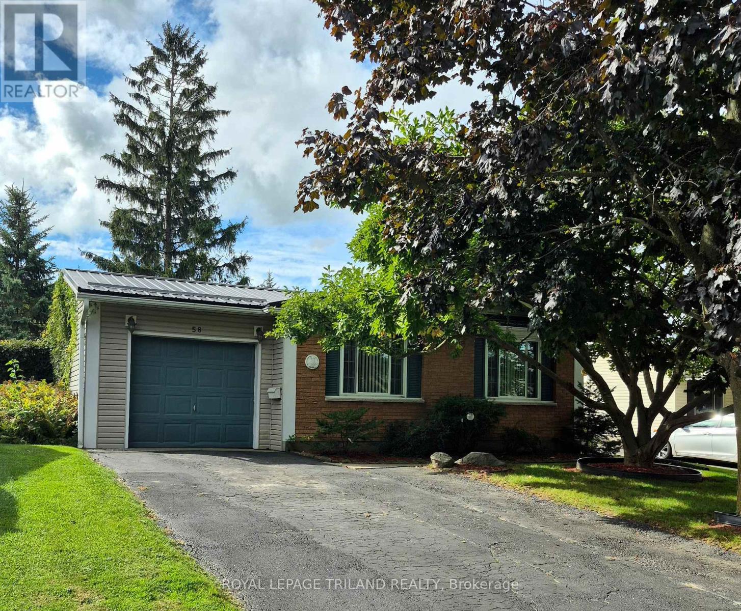 58 VANBUSKIRK DRIVE, St. Thomas, Ontario