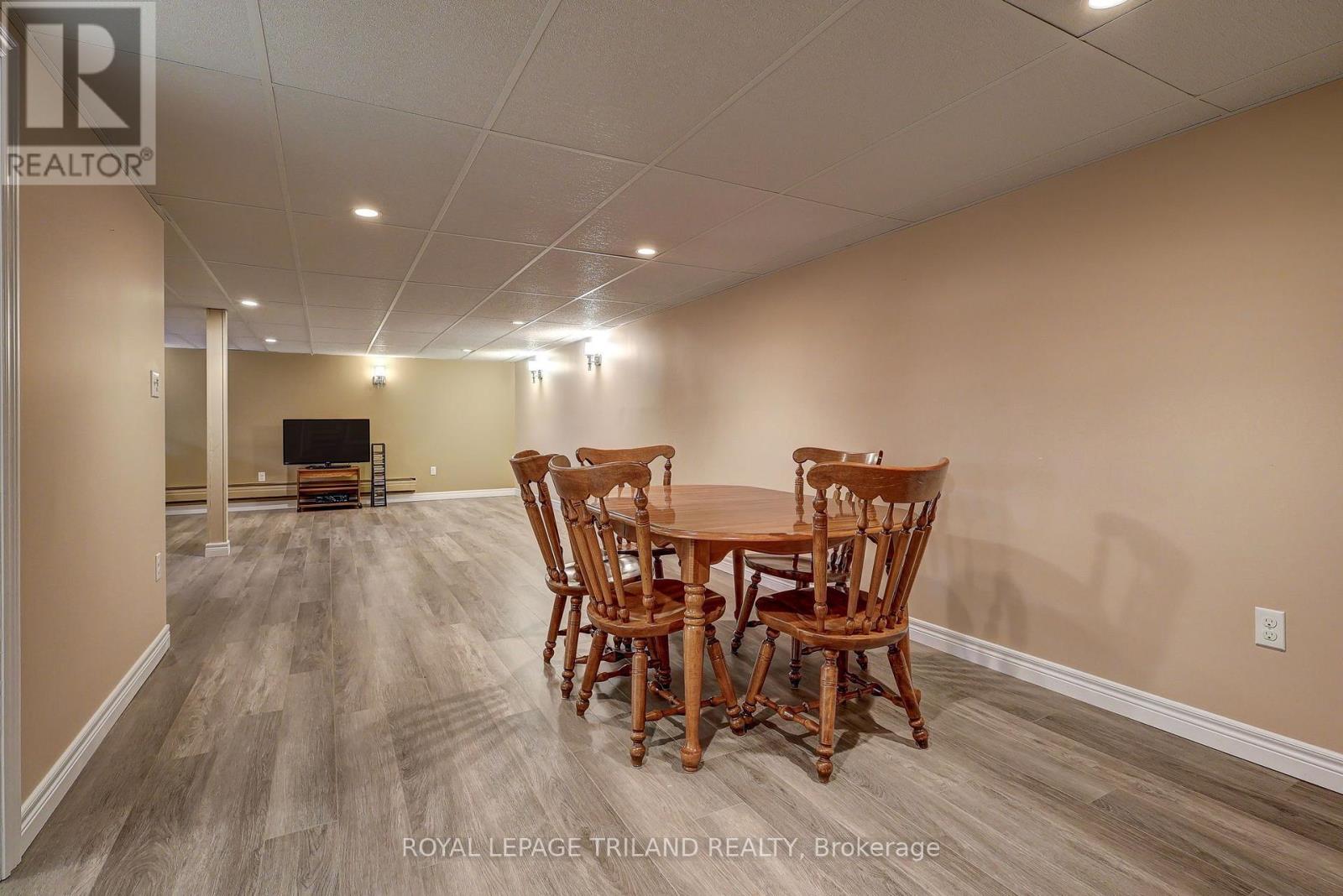 58 Vanbuskirk Drive, St. Thomas, Ontario  N5R 4Z2 - Photo 33 - X13820430