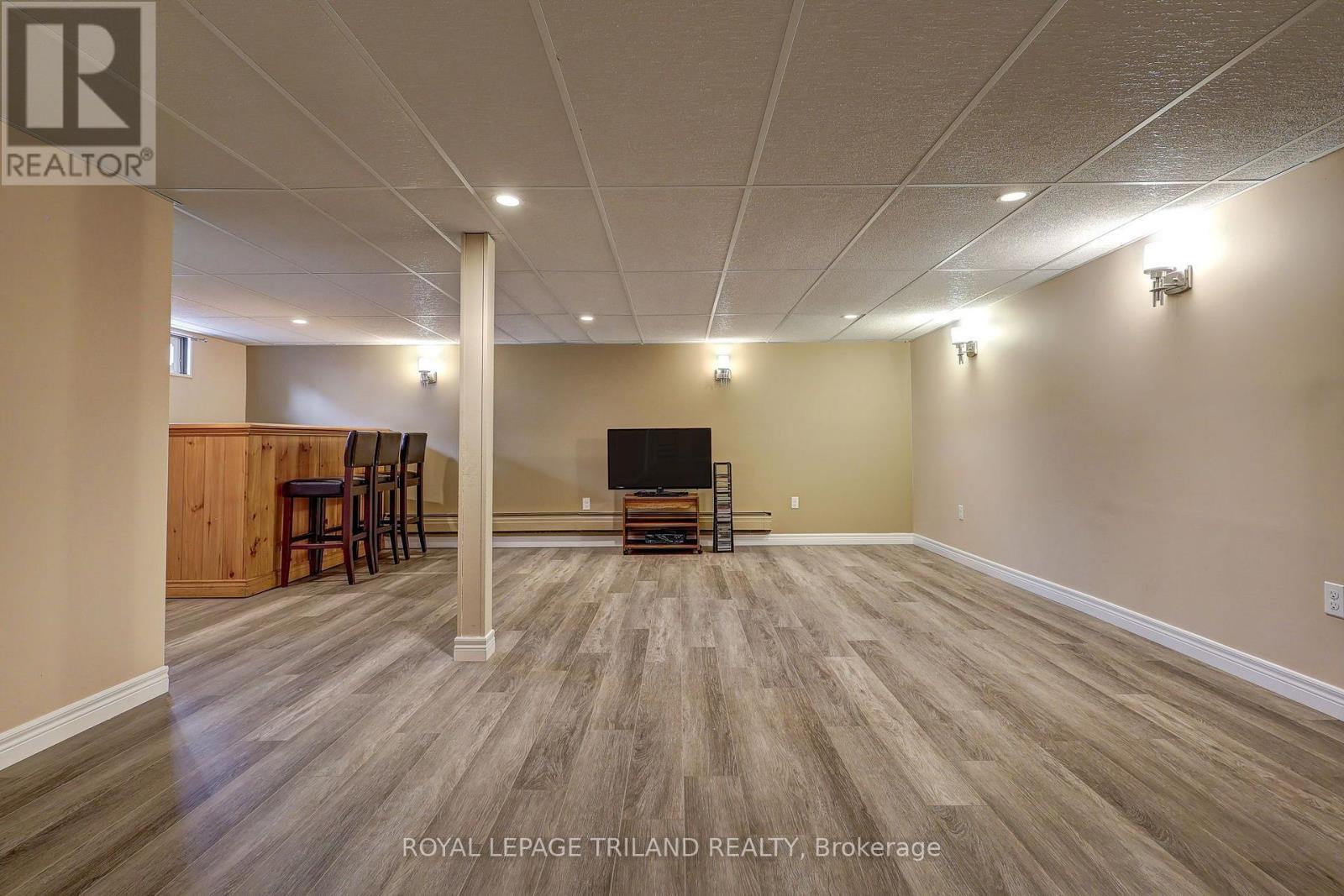 58 Vanbuskirk Drive, St. Thomas, Ontario  N5R 4Z2 - Photo 35 - X13820430
