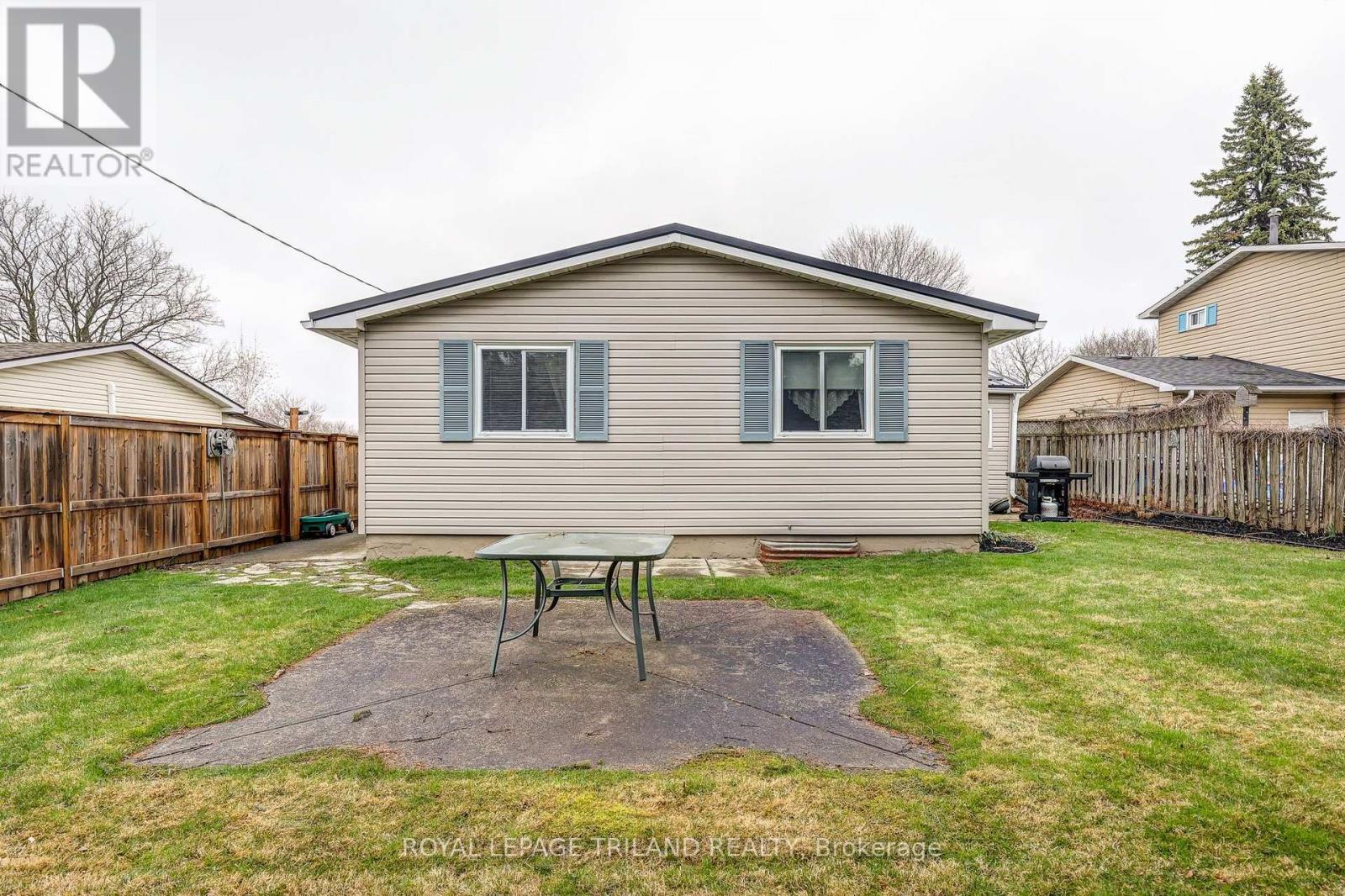58 Vanbuskirk Drive, St. Thomas, Ontario  N5R 4Z2 - Photo 5 - X13820430