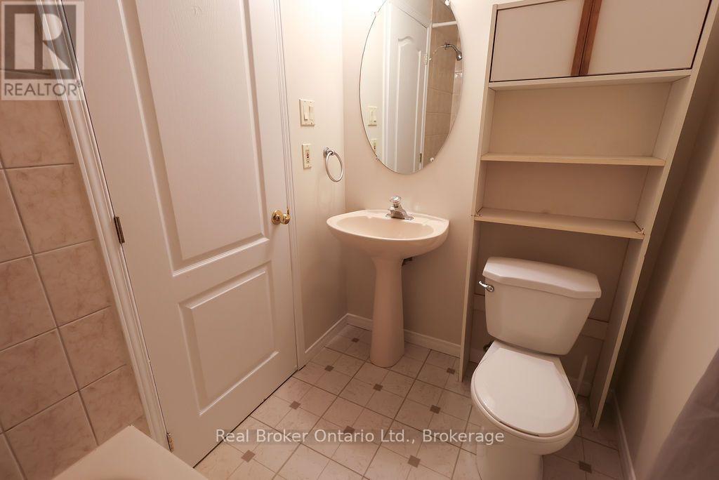 342 Fleming Drive, London East, Ontario  N5V 4Y6 - Photo 47 - X13821728