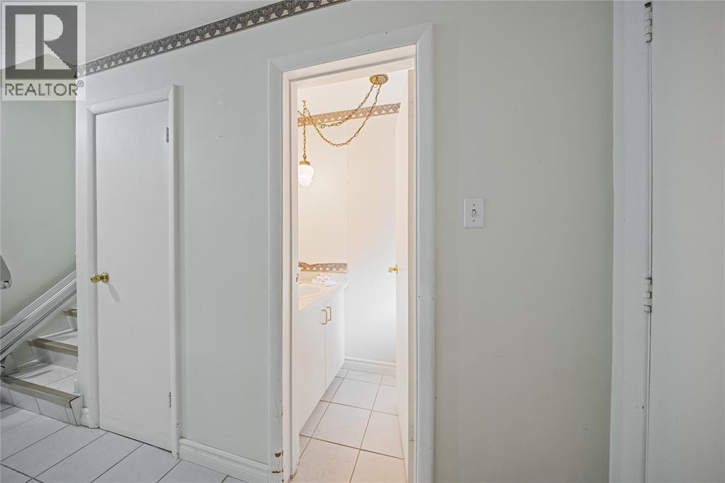 1732 Rutherglen Close, Sarnia, Ontario  N7S 3R9 - Photo 25 - 26018470