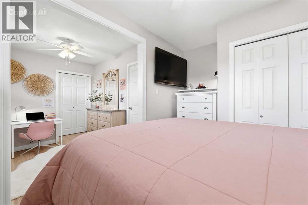 59 Ferncliff Crescent SE photo 26