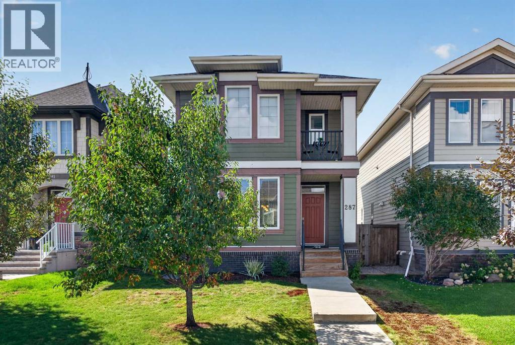 287 Mahogany Heights SE photo 1
