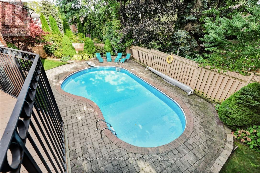 2284 Mansfield Drive, Burlington, Ontario  L7P 3J4 - Photo 45 - W13821710