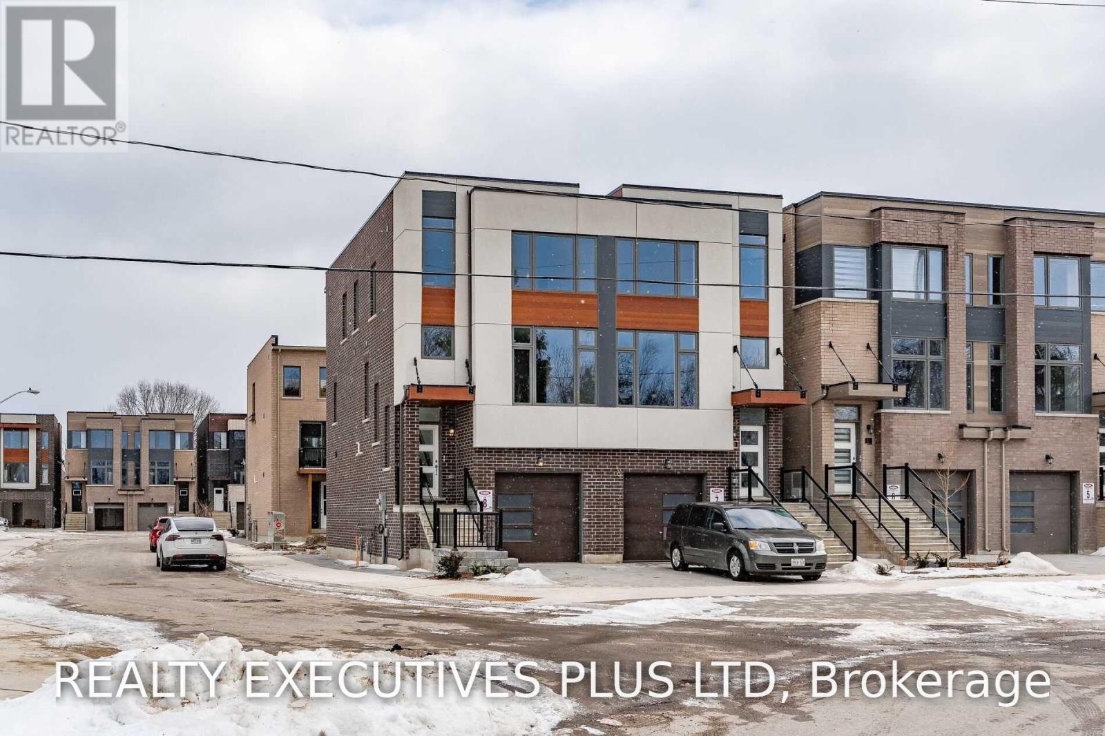Upper - 23 Blackstone Street, Toronto, Ontario  M6L 0A5 - Photo 2 - W13821724