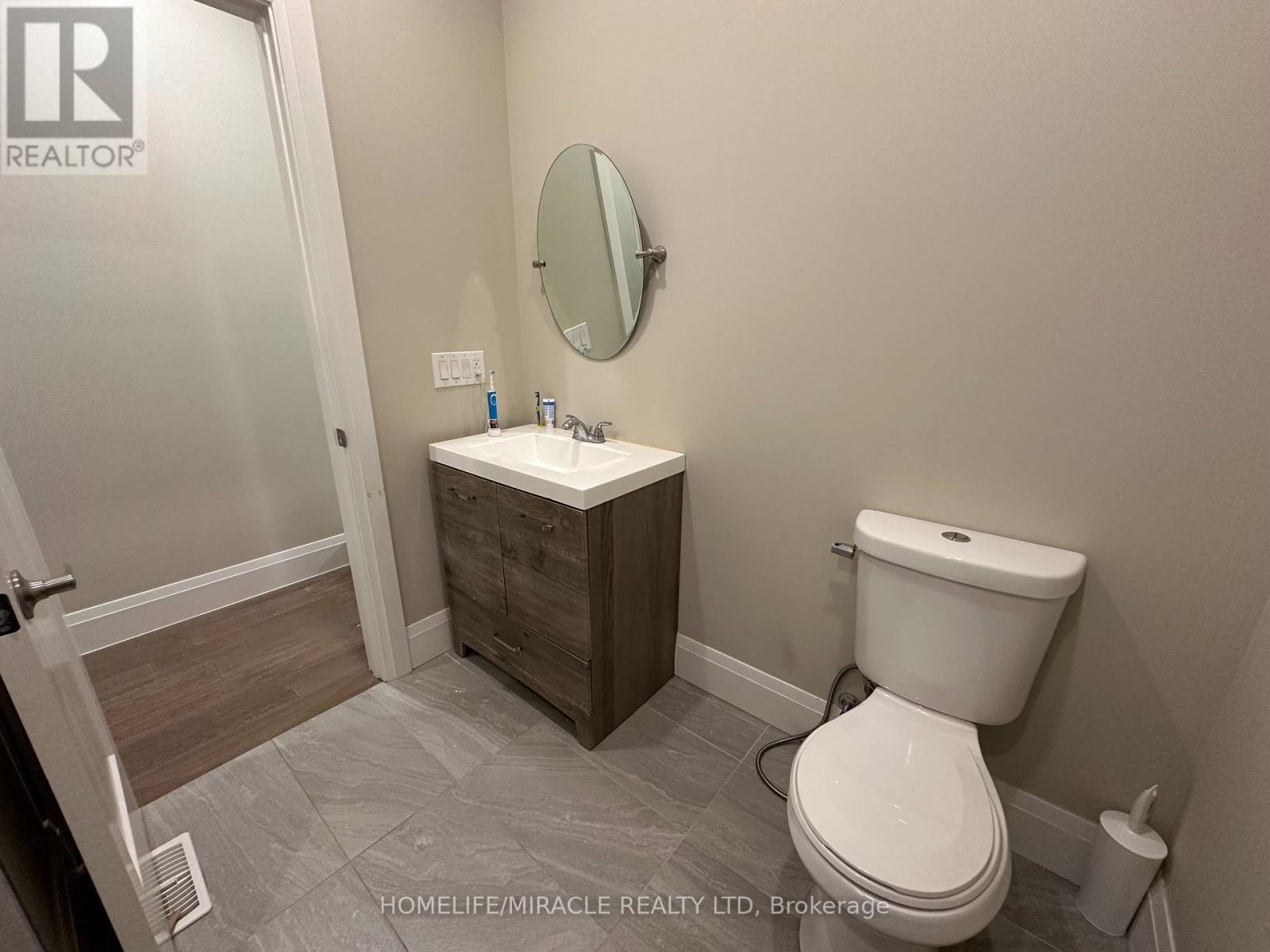45 Eleanor Avenue, Hamilton, Ontario  L8W 1C7 - Photo 7 - X13821720