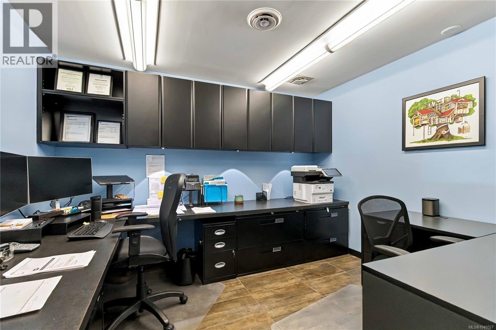 120 4252 commerce Cir photo 14