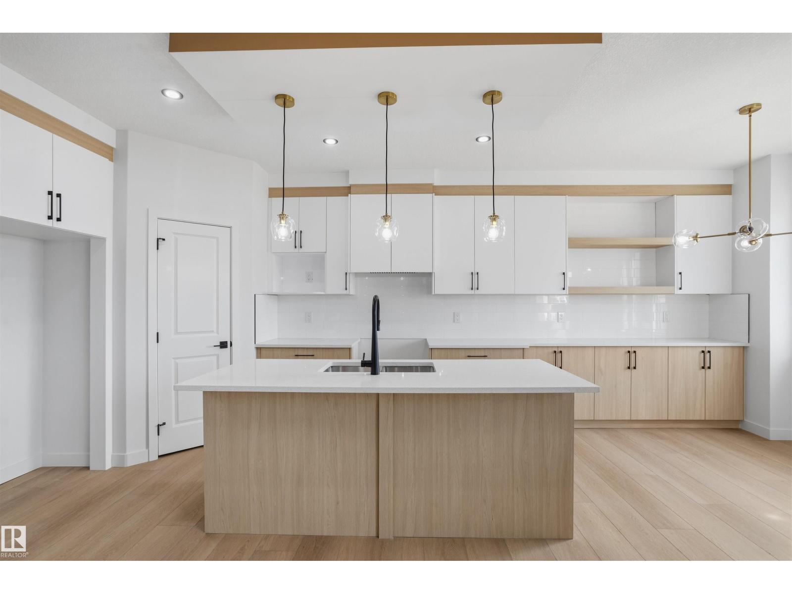 8510 223a St NW, Edmonton, Alberta T5T 8A2 - Photo 10 - E4510095