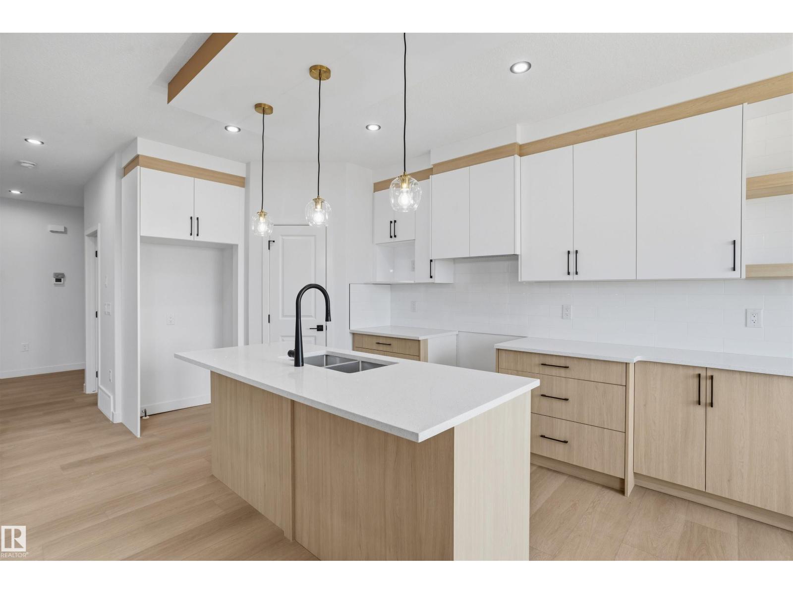 8510 223a St NW, Edmonton, Alberta T5T 8A2 - Photo 11 - E4510095
