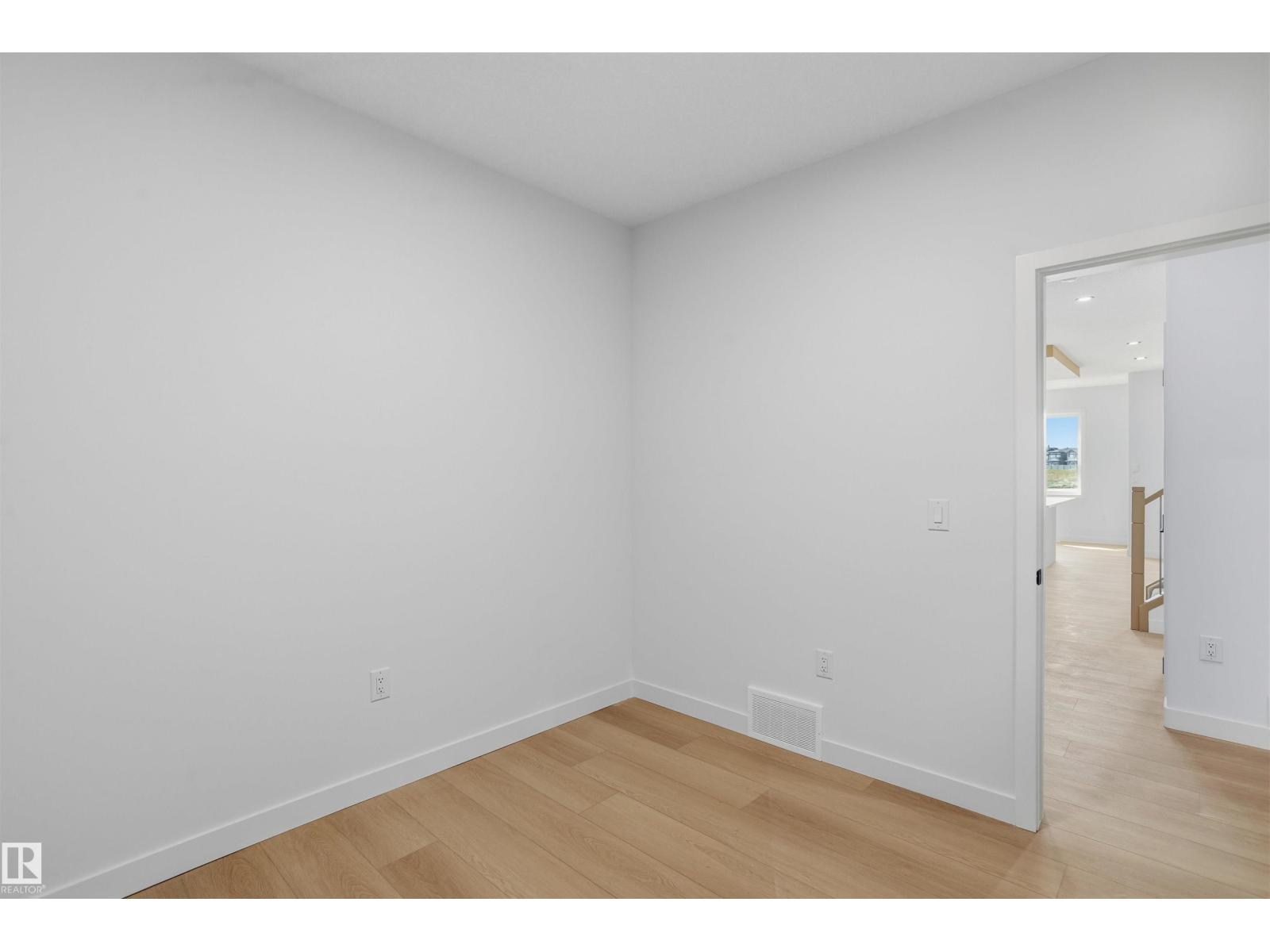 8510 223a St NW, Edmonton, Alberta T5T 8A2 - Photo 6 - E4510095
