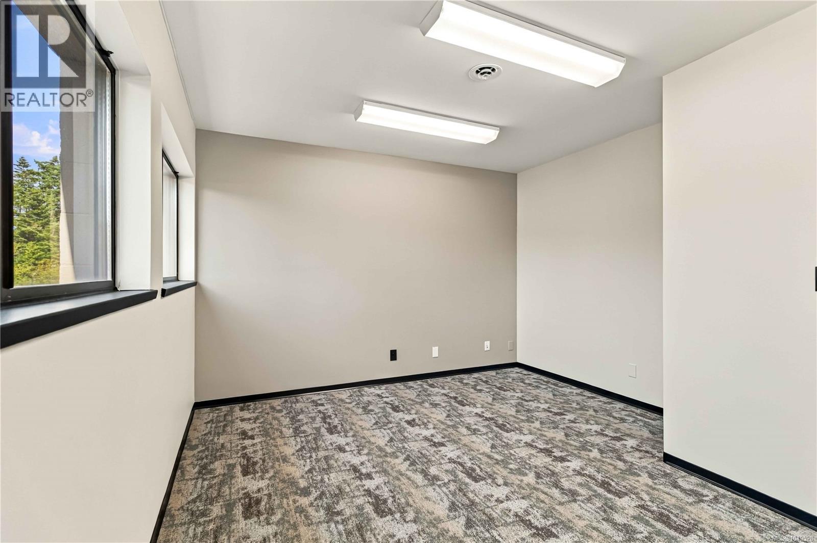 200 4252 Commerce Cir, Saanich, British Columbia V8Z 4M2 - Photo 8 - 1049528
