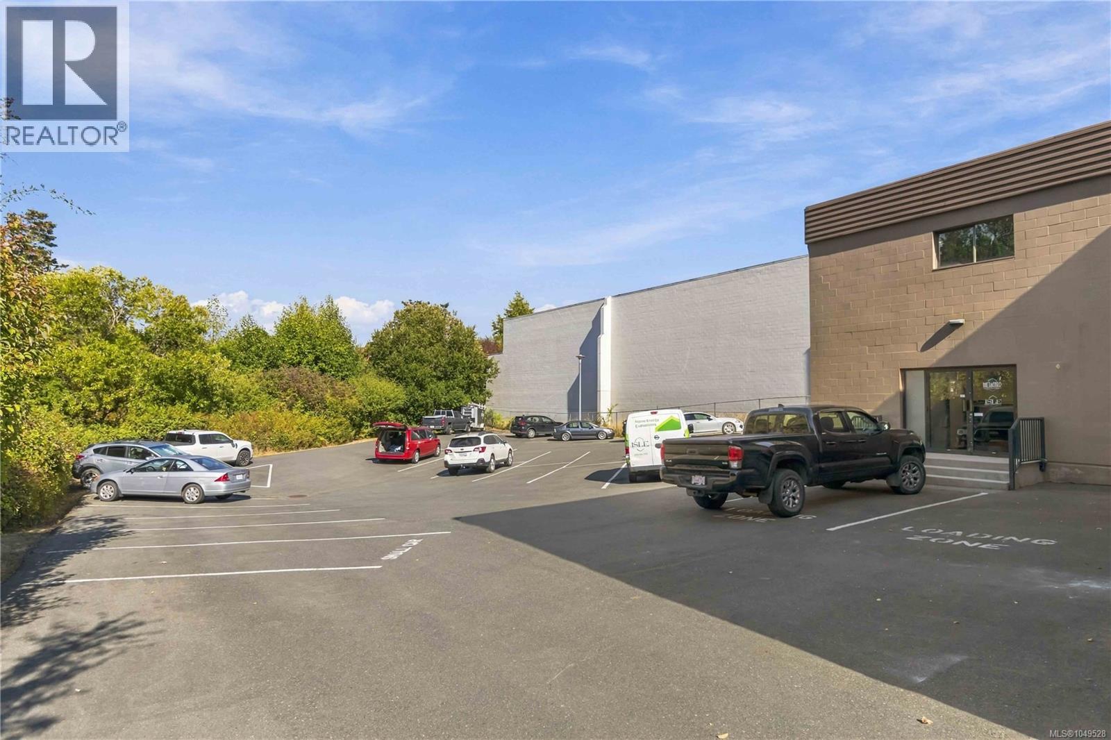 200 4252 Commerce Cir, Saanich, British Columbia V8Z 4M2 - Photo 15 - 1049528