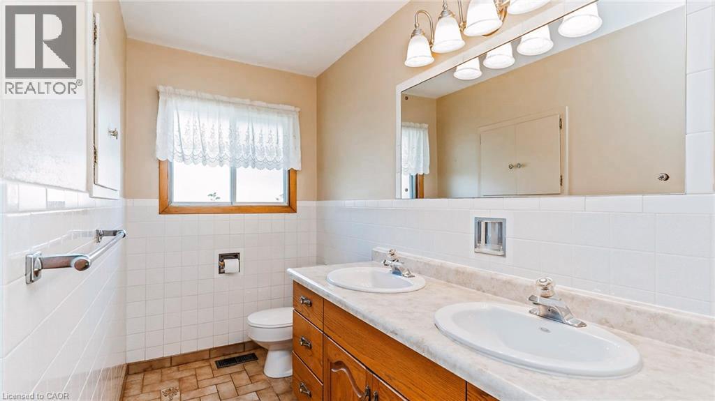 457 Three Valleys Crescent, London, Ontario  N5Z 3E9 - Photo 15 - 40852005