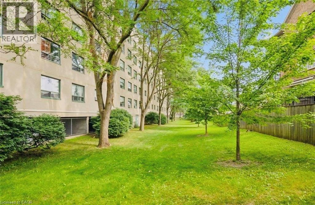 18 Holborn Court Unit# 105, Kitchener, Ontario  N2A 4A1 - Photo 21 - 40865004