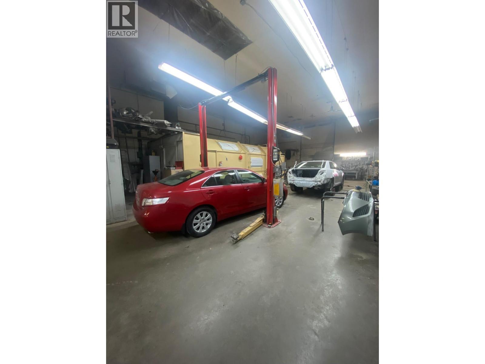 4 2635 Kingsway Avenue, Port Coquitlam, British Columbia  V3C 1T5 - Photo 2 - C8082282