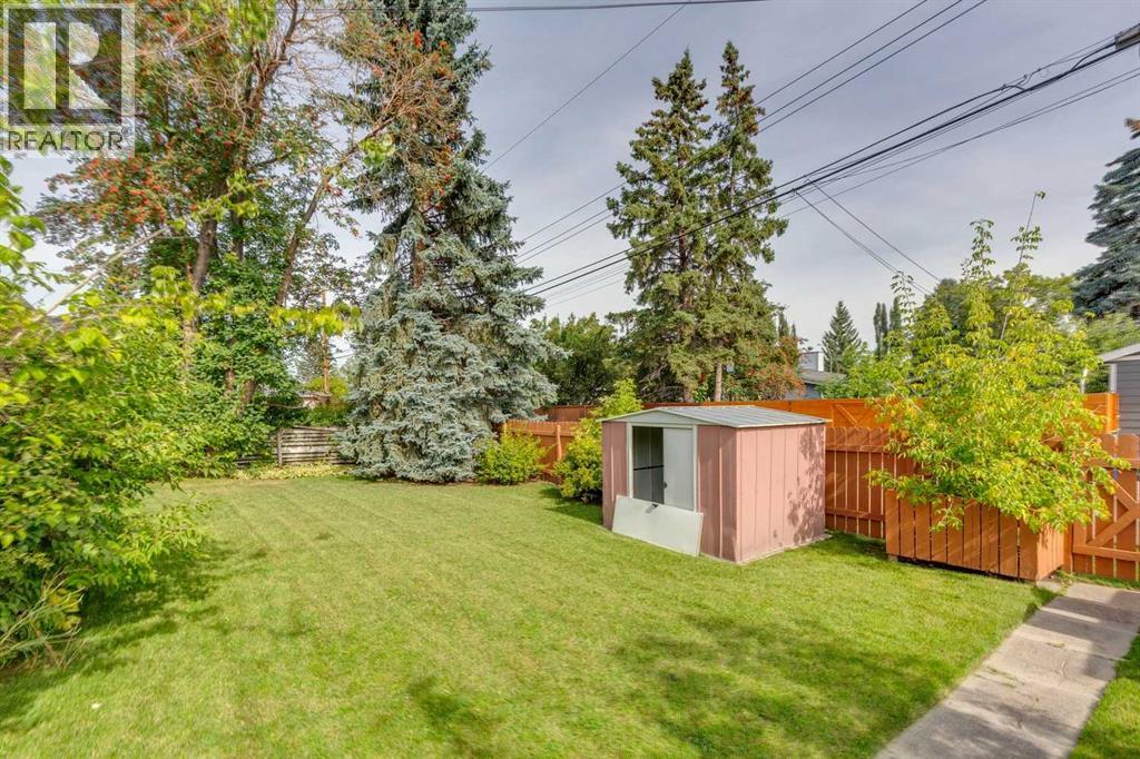 28 Gainsborough Drive SW, Calgary, Alberta  T3E 4W7 - Photo 36 - A2344269