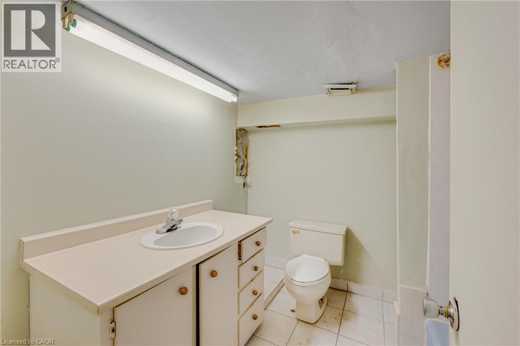 211 Wentworth Street N, Hamilton, Ontario  L8L 5V6 - Photo 42 - 40865619