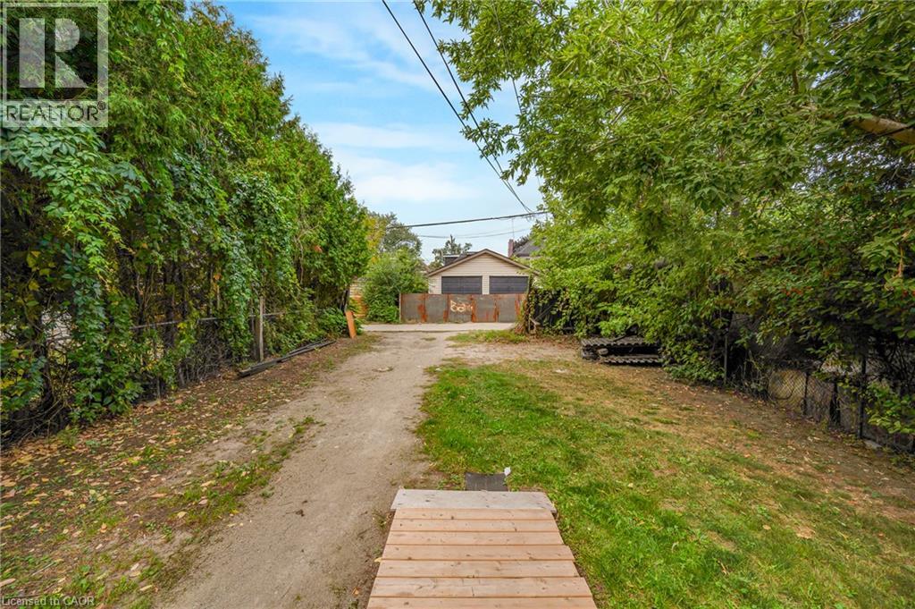 211 Wentworth Street N, Hamilton, Ontario  L8L 5V6 - Photo 33 - 40865619