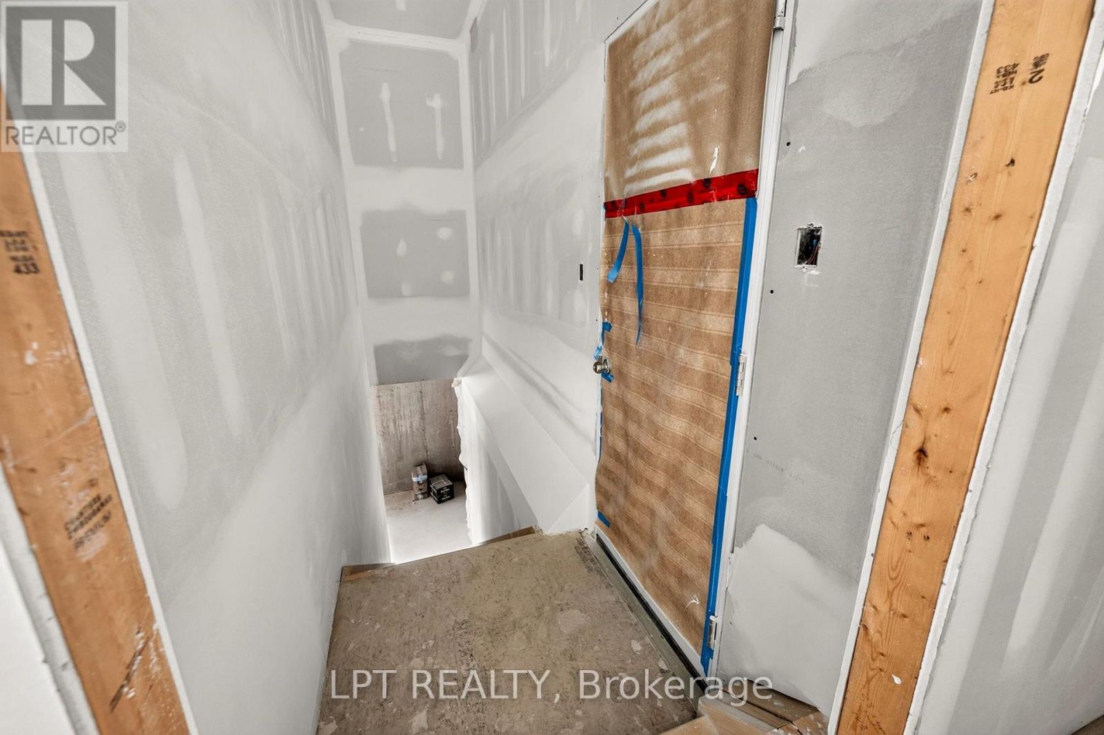 207 Merritt Court, North Middlesex, Ontario  N0M 2K0 - Photo 13 - X13821814