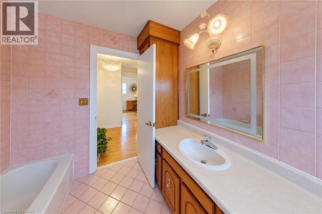 83 Oakridge Drive, Stoney Creek, Ontario  L8G 4P7 - Photo 25 - 40855594