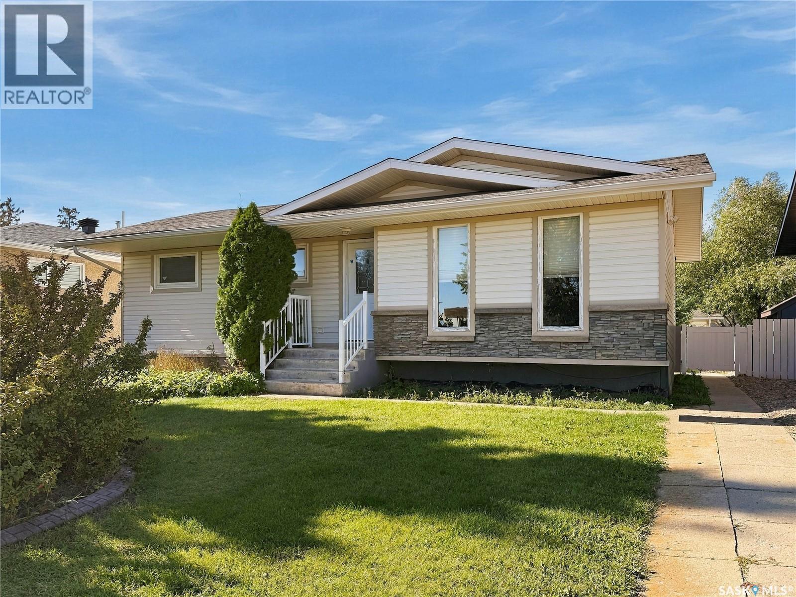 2011 102nd STREET, North Battleford, Saskatchewan