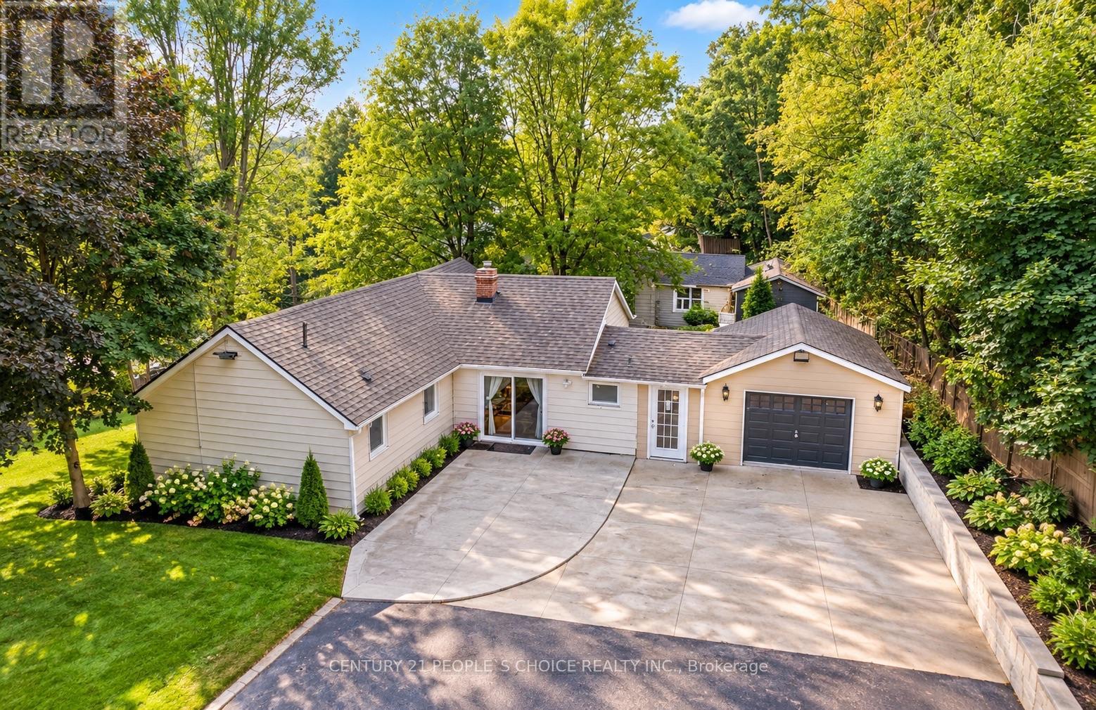 154 SIMMONS STREET, Vaughan, Ontario