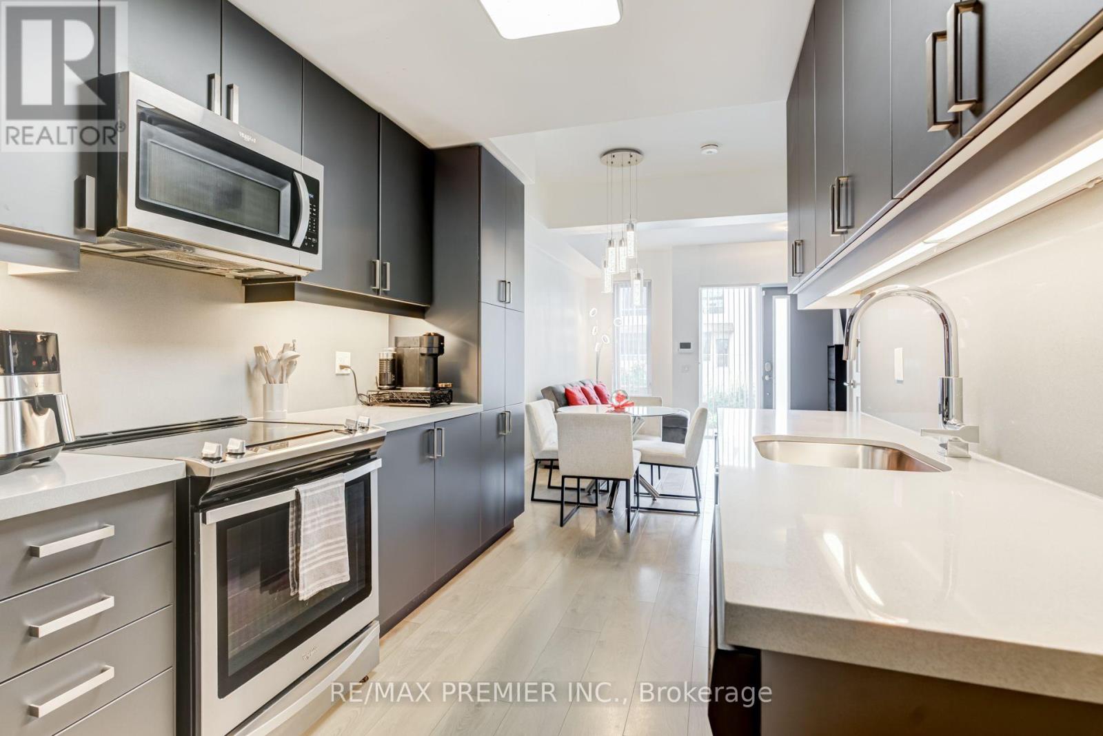 5 - 1010 PORTAGE PARKWAY, Vaughan, Ontario