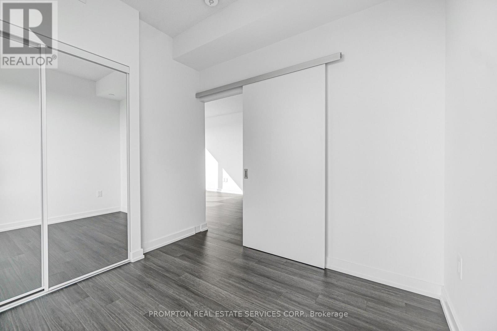 2613 - 4010 Eglinton Avenue W, Toronto, Ontario  M9A 0G5 - Photo 9 - W13821792