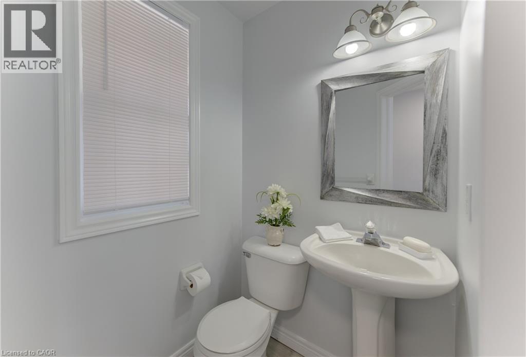 612 Brandenburg Boulevard, Waterloo, Ontario  N2T 2V3 - Photo 10 - 40859764