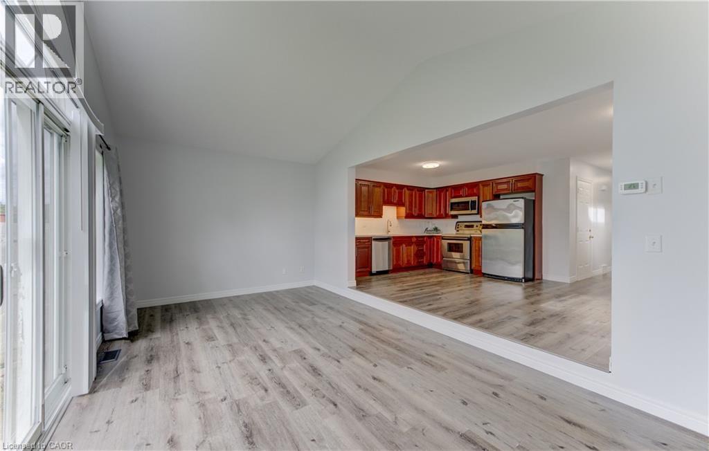 612 Brandenburg Boulevard, Waterloo, Ontario  N2T 2V3 - Photo 24 - 40859764