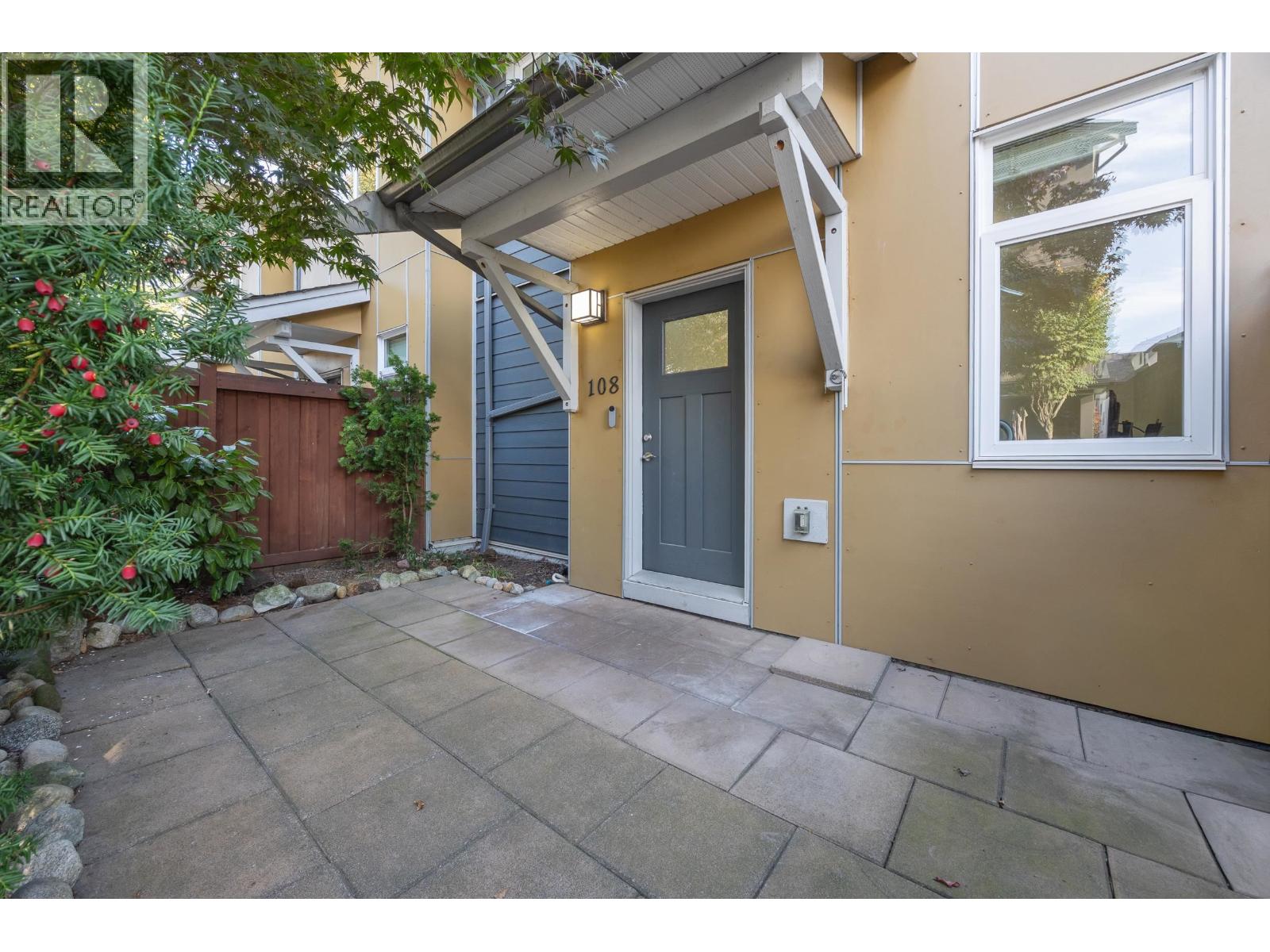 108 801 RODERICK AVENUE, Coquitlam, British Columbia