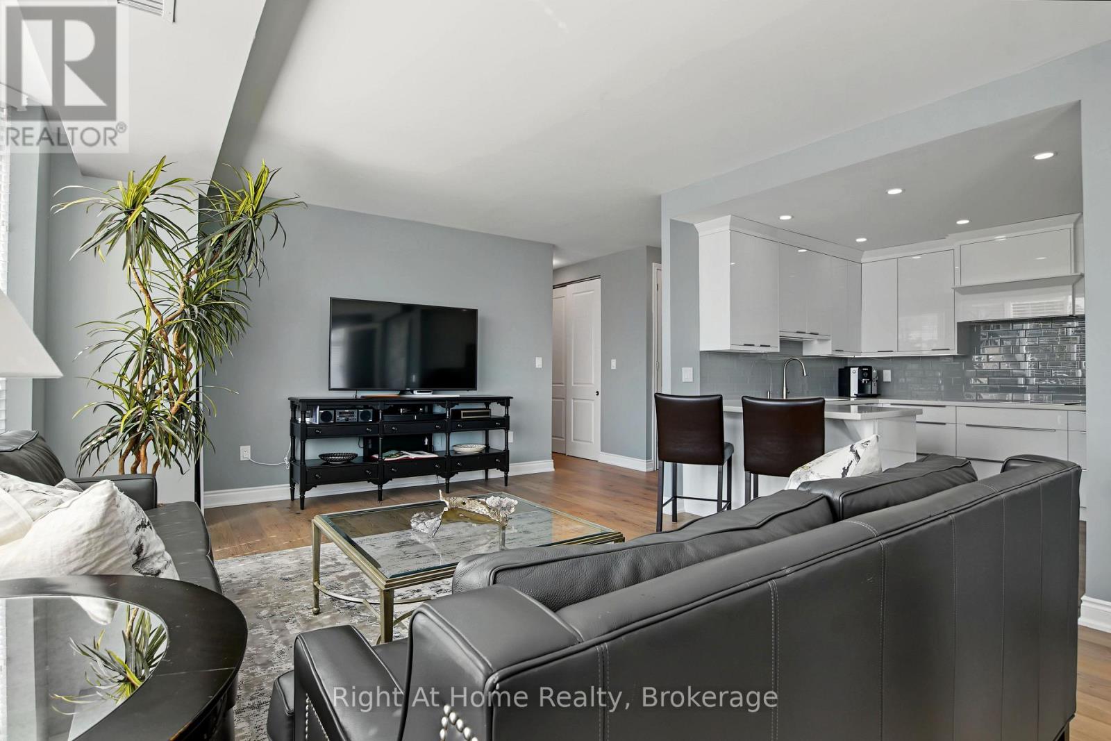 603 - 2121 Lakeshore Road, Burlington, Ontario  L7R 1C9 - Photo 10 - W13821850