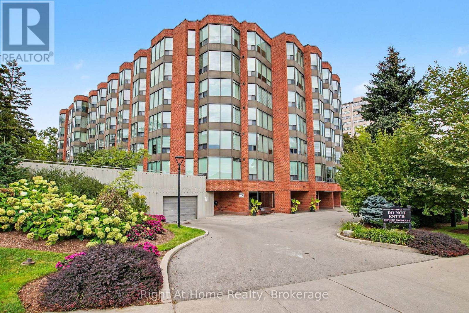 603 - 2121 Lakeshore Road, Burlington, Ontario  L7R 1C9 - Photo 3 - W13821850