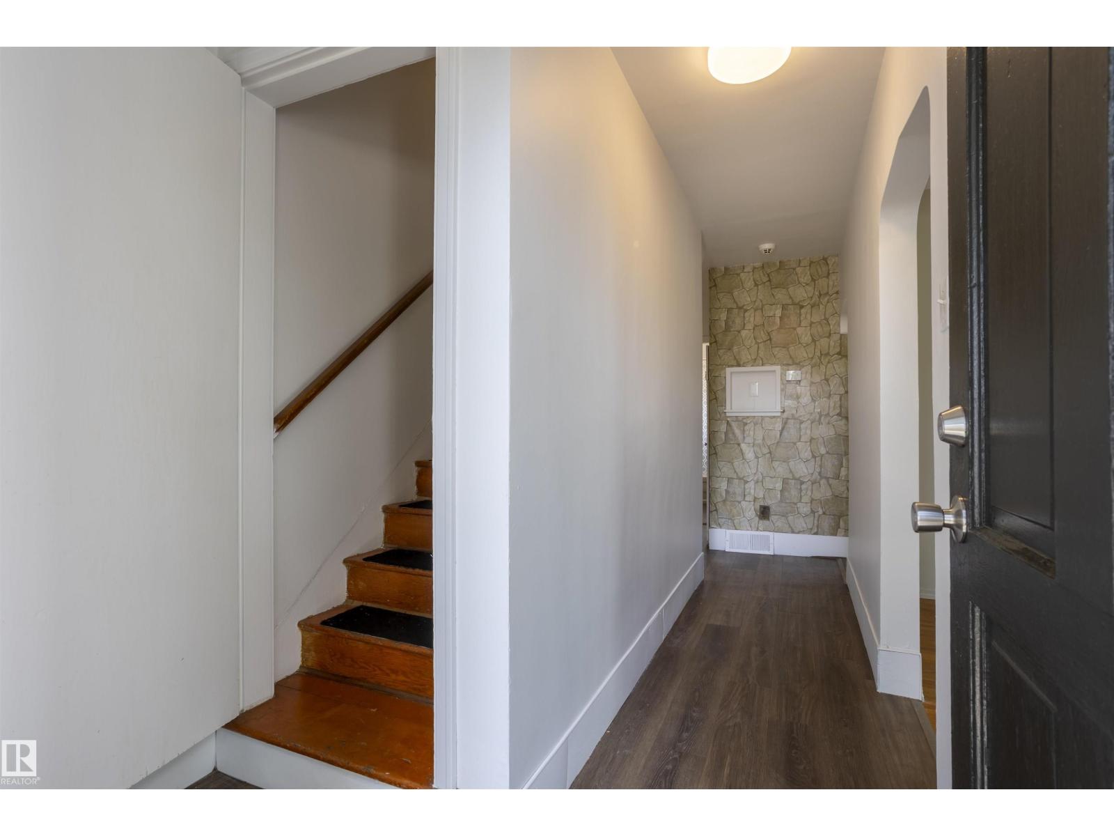13716 115 Av Nw, Edmonton, Alberta  T5M 3B3 - Photo 11 - E4510106