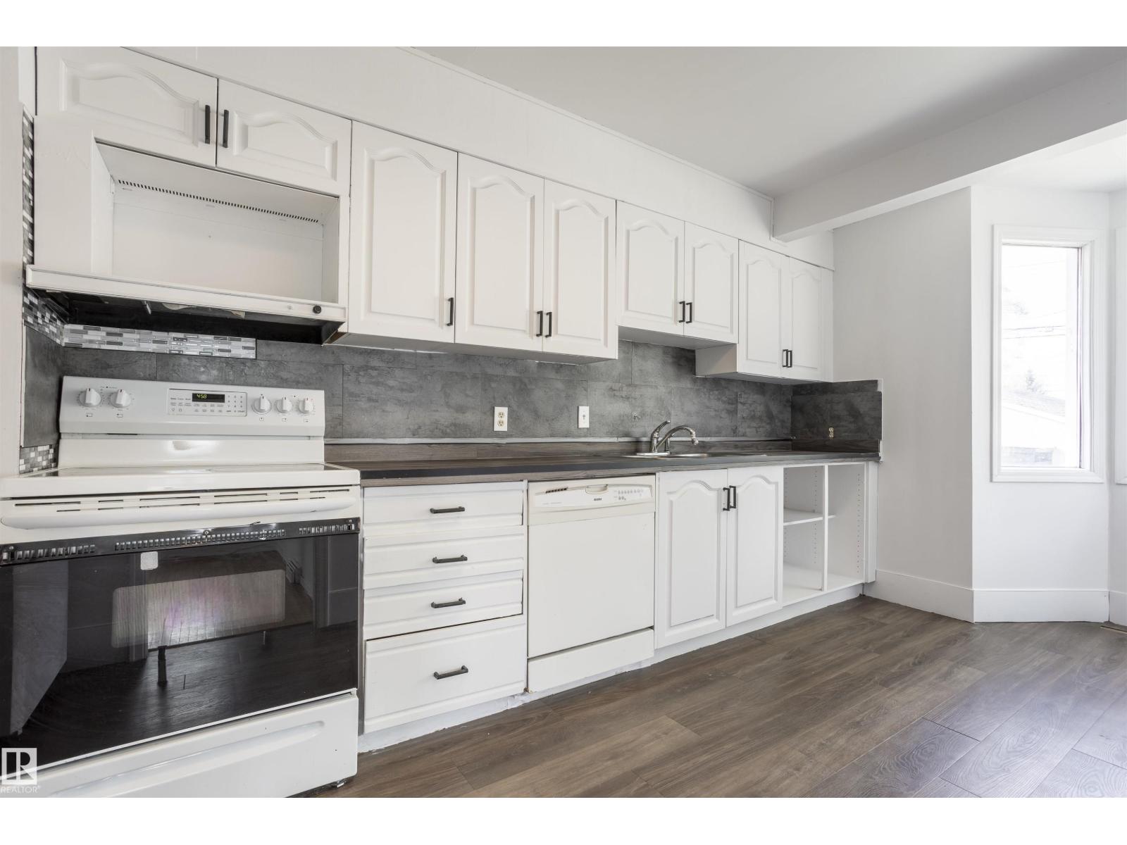 13716 115 Av Nw, Edmonton, Alberta  T5M 3B3 - Photo 2 - E4510106
